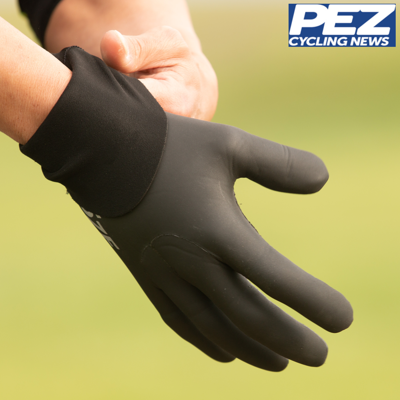 Velotoze waterproof cycling glove sales