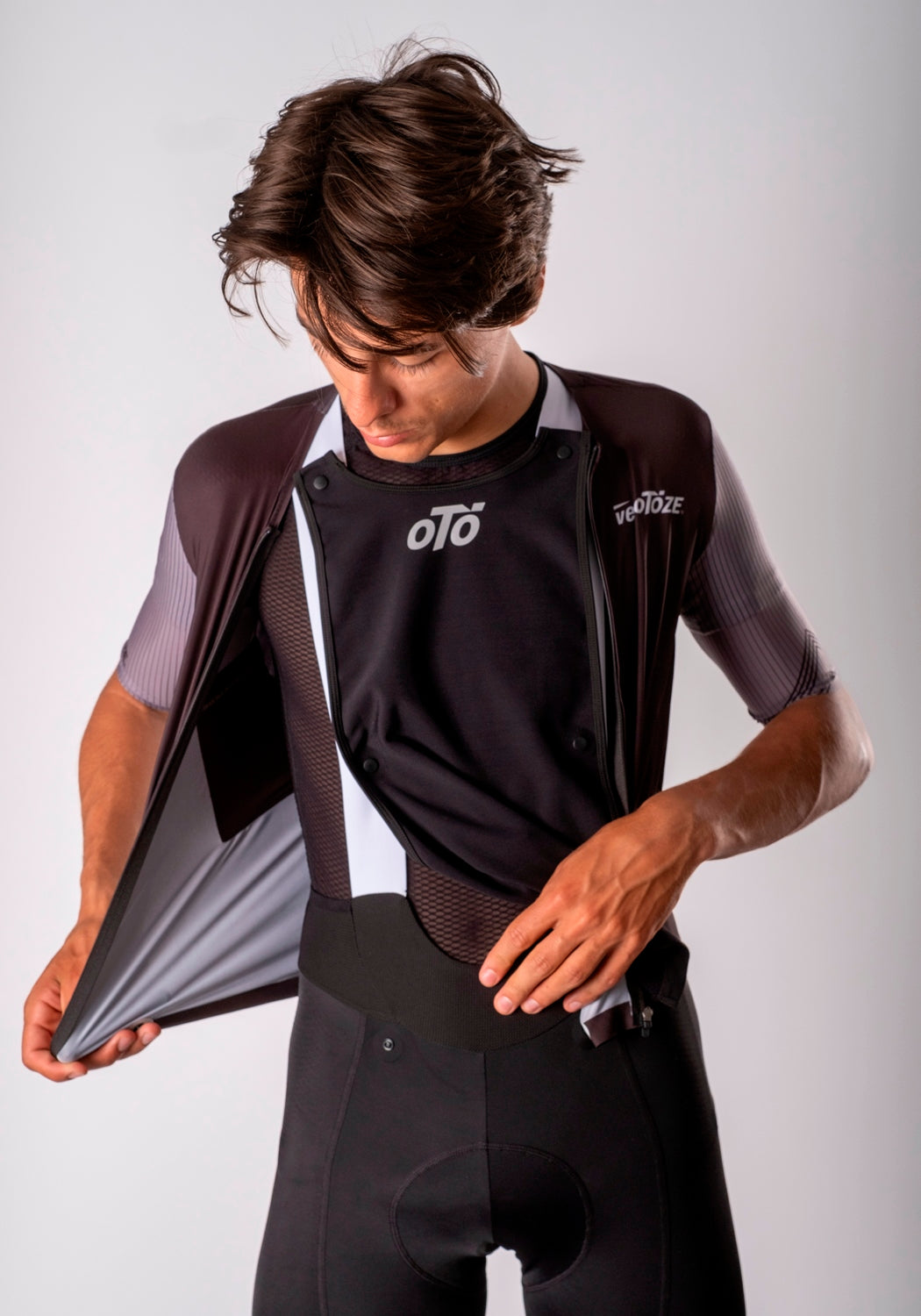 veloToze AeroLink™ Chest Protector