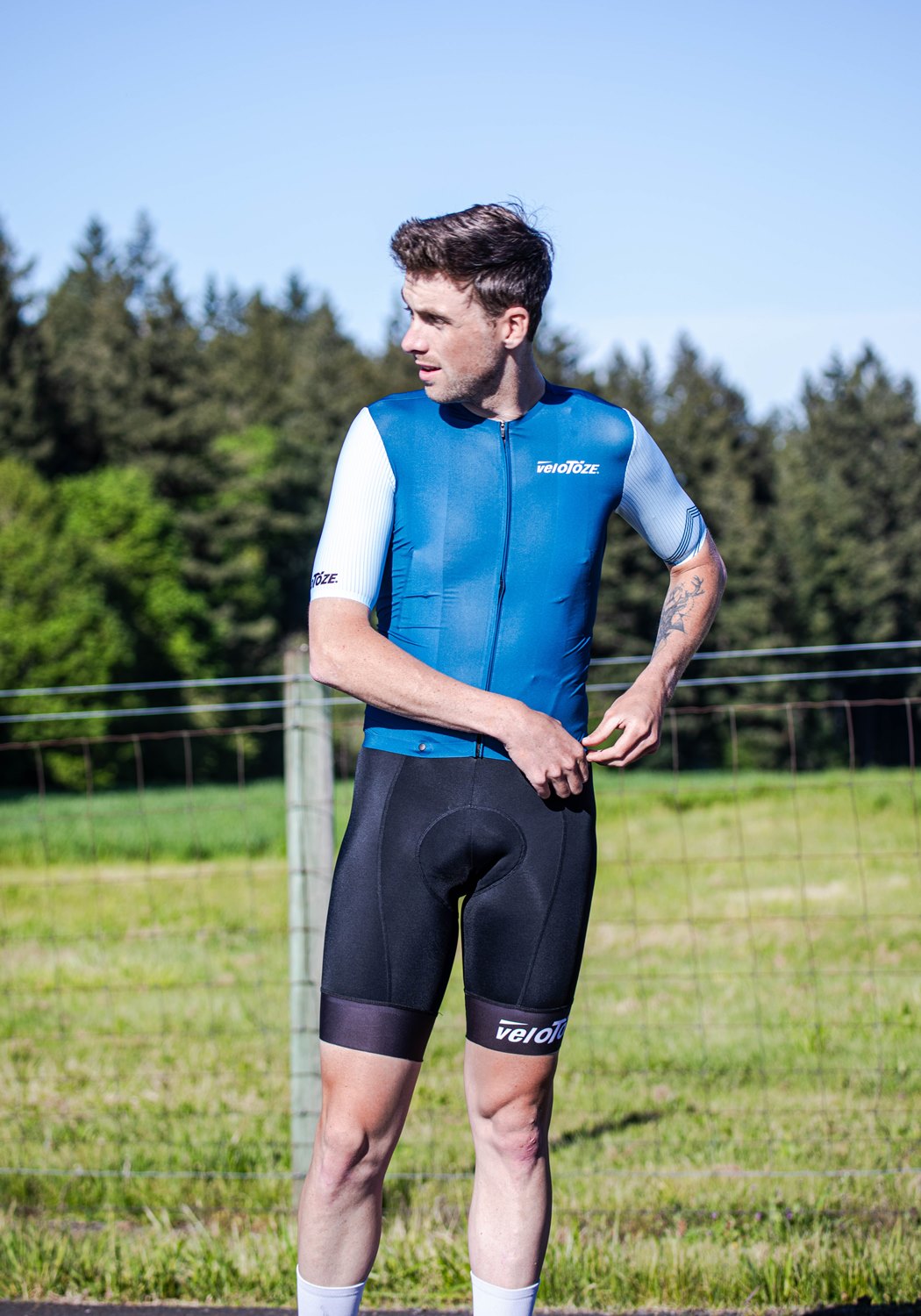 veloToze AeroLink™ Cycling Bibs - Black