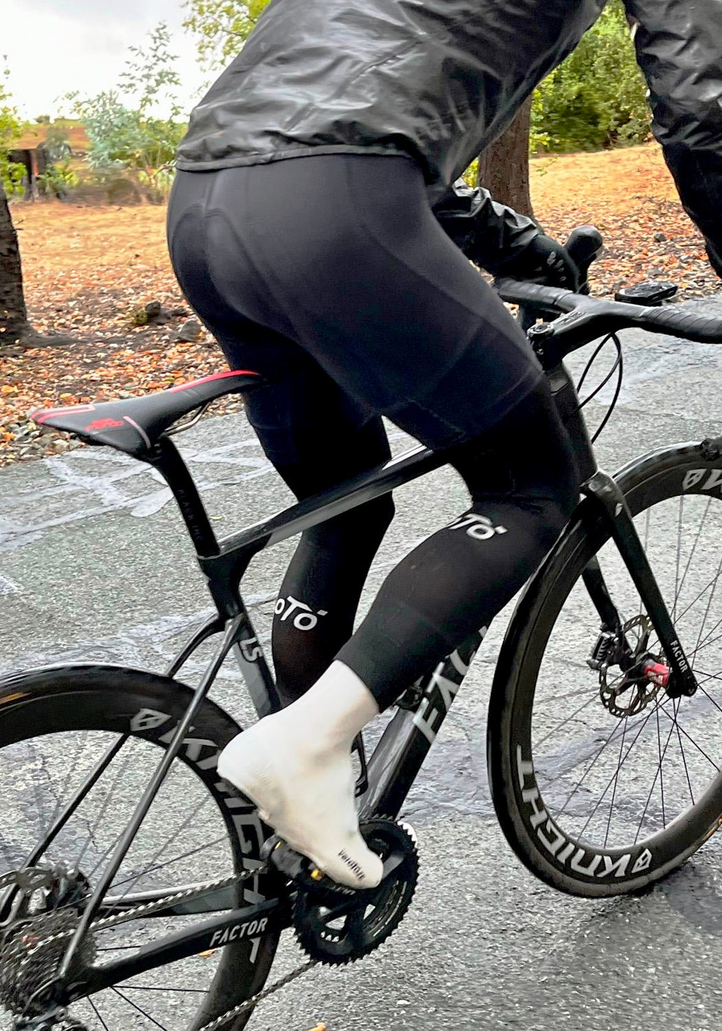 veloToze Graphene Leg Warmers