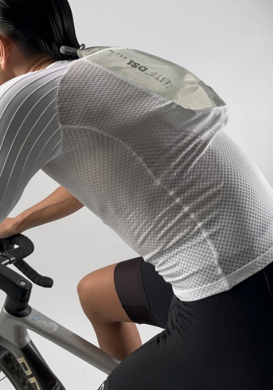 AeroFlow HydroVest with HydraPak DSL 2L Reservoir